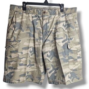 Izod Cargo Shorts Mens Size 38 Camo Green 100% Cotton Outdoor Hiking